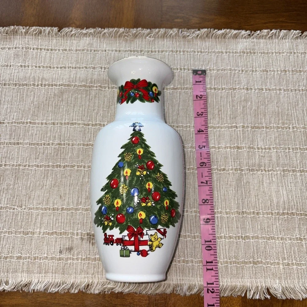 Mount Clemens Pottery CHRISTMAS TREASURE /Tree Bow w/24k Gold trim VTG